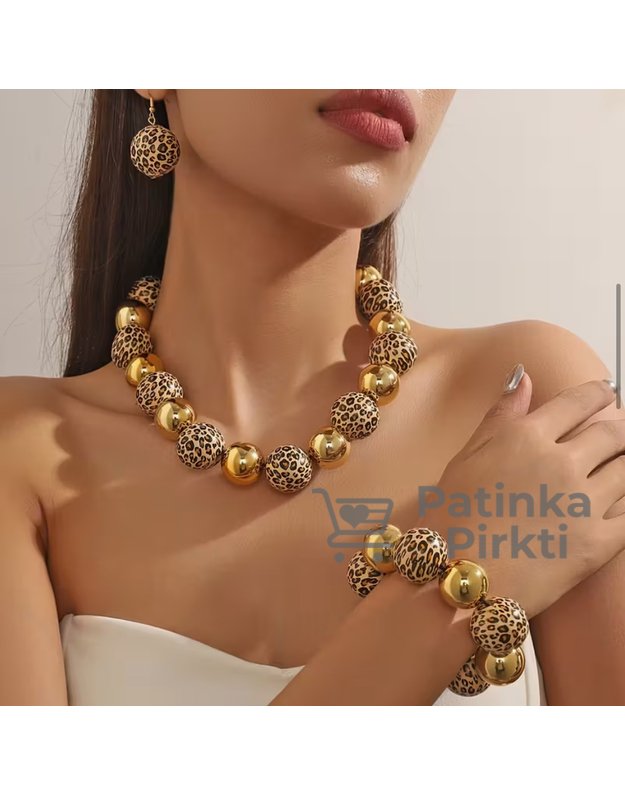 Vintažinis rankų darbo papuošalų rinkinys